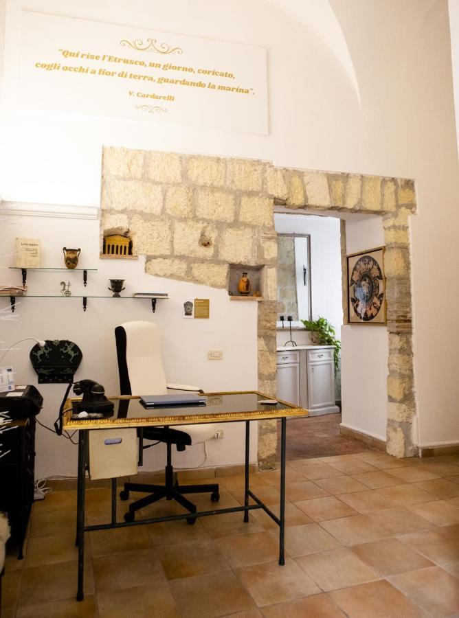 La Maison D'Etrusque Panzió Tarquinia Kültér fotó