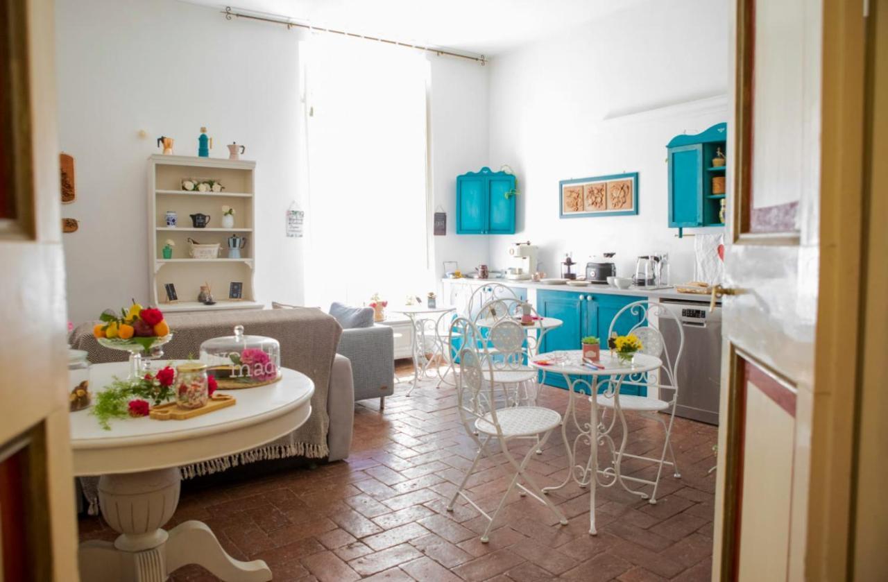 La Maison D'Etrusque Panzió Tarquinia Kültér fotó